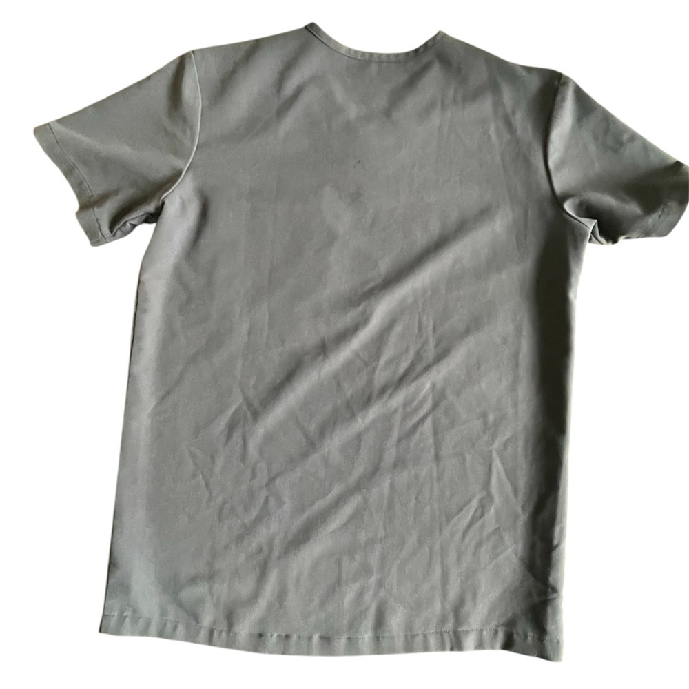 FIGS Men's Gray V-Neck Scrub Top Size XS - Picture 8 of 12